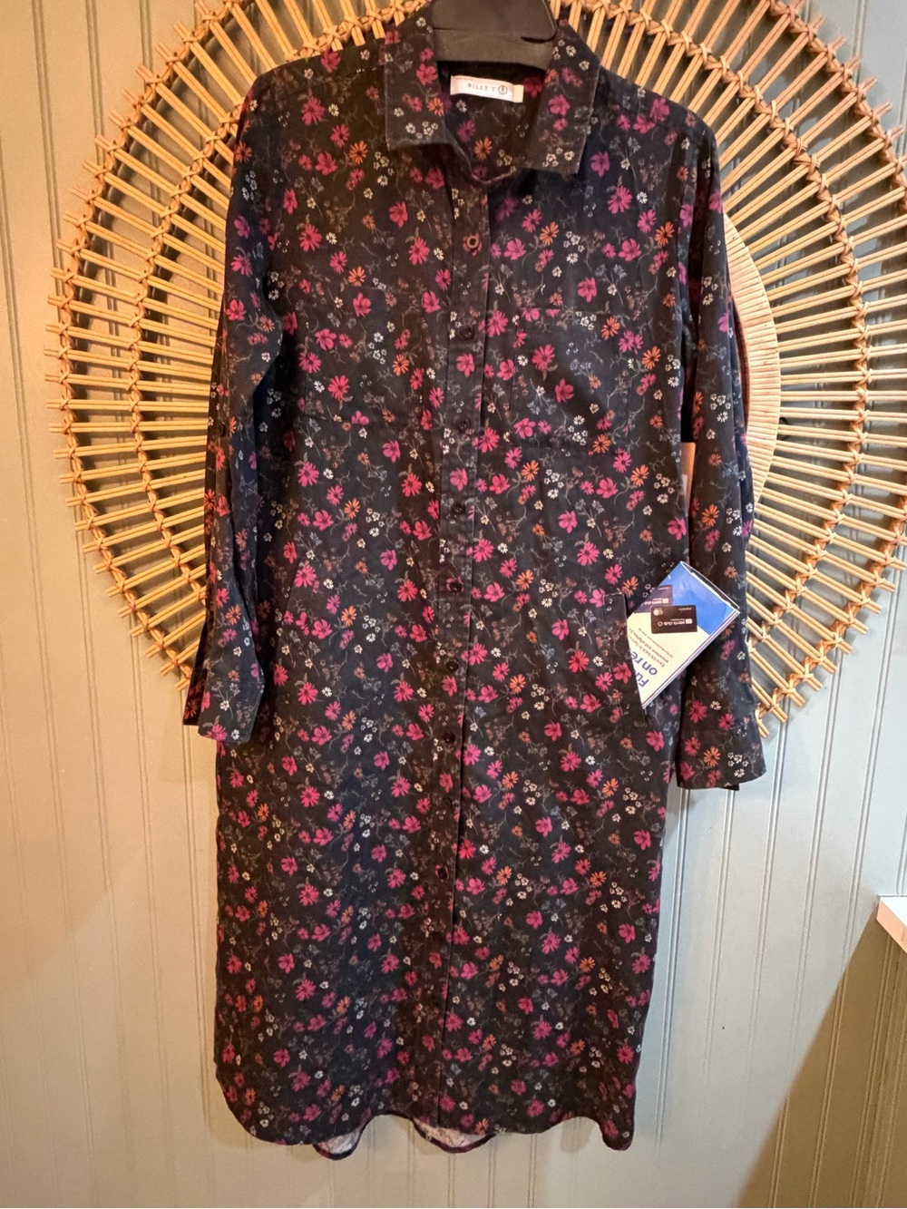 ✨ BRAND NEW WITH TAGS! ✨Beautiful Billy T long-sleeve midi shirtdress floral -M